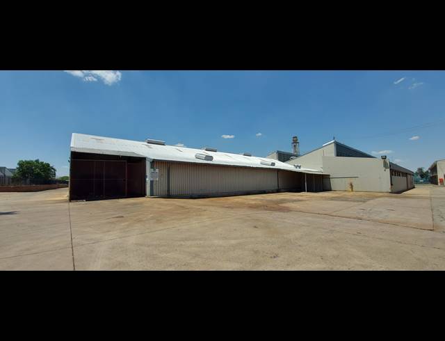 9,666M² FACTORY TO LET IN ALRODE